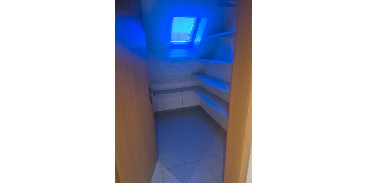 Etagenwohnung Finningen - 4 Zimmer, 90 m&sup2;, 920&euro; | Angebot:26439408