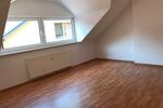 Dachgeschoßwohnung Zella-Mehlis Mehlis - 3 Zimmer, 75 m&sup2;, 475&euro; | Angebot:24804670