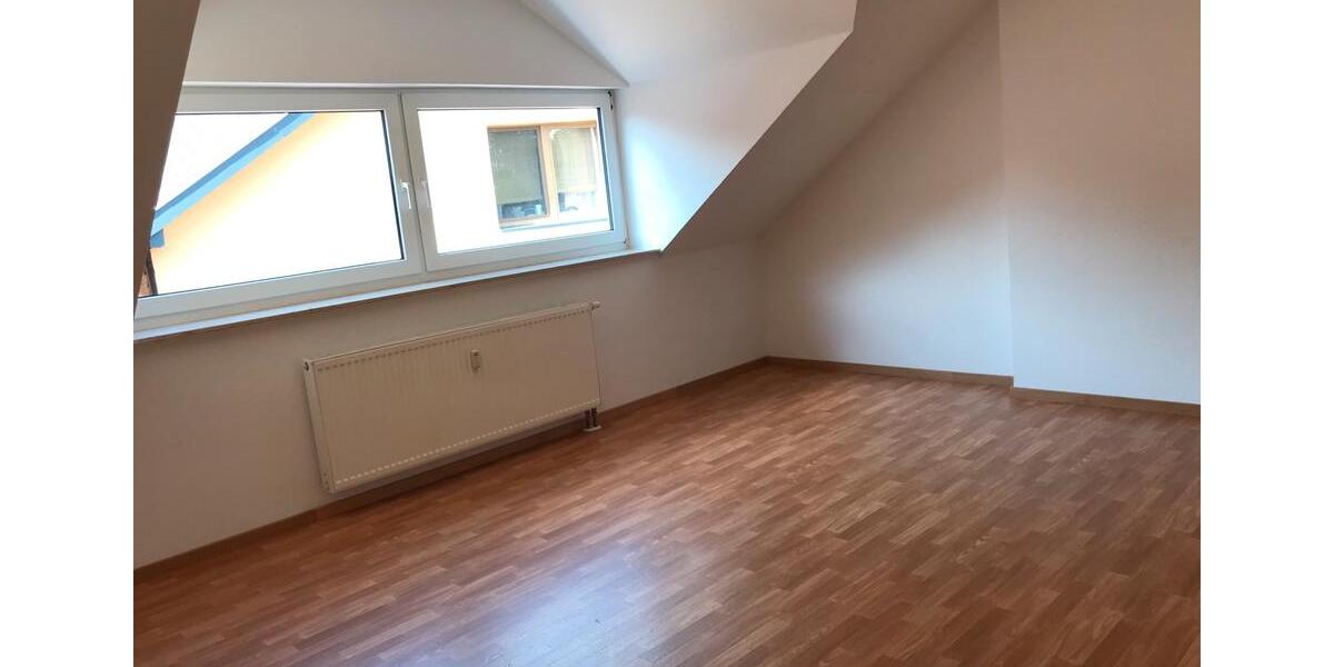 Etagenwohnung Zella-Mehlis Mehlis - 3 Zimmer, 75 m&sup2;, 475&euro; | Angebot:24804670