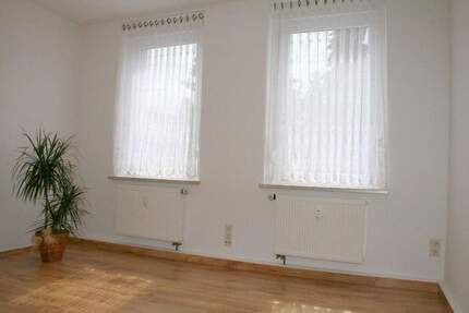 Wohnung Gersdorf - 2 Zimmer, 57 m&sup2;, 300&euro; | Angebot:26251028