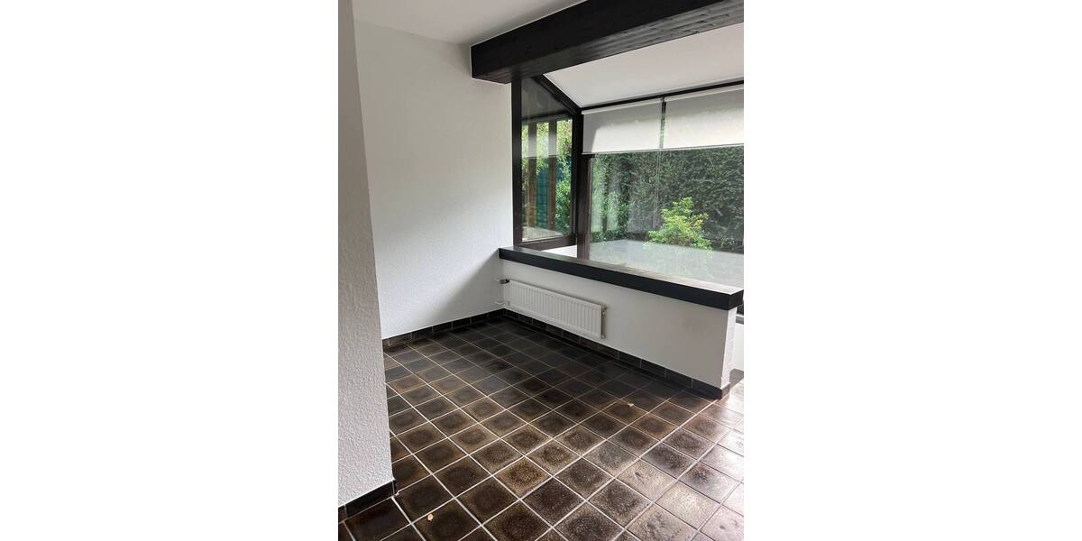 D-Kaiserswerth: Einfamilienhaus, 2 Zimmer, ca. 80 m² Wohnfl., ca. 60 m² Nutzfläche, Terrasse, Stellplatz 2 zimmer