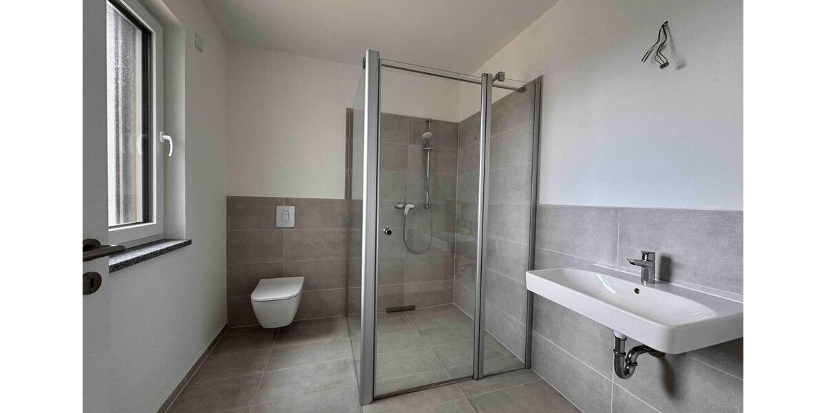 Einfamilienhaus Mitterteich - 4 Zimmer, 136 m&sup2;, 1.360&euro; | Angebot:24840843