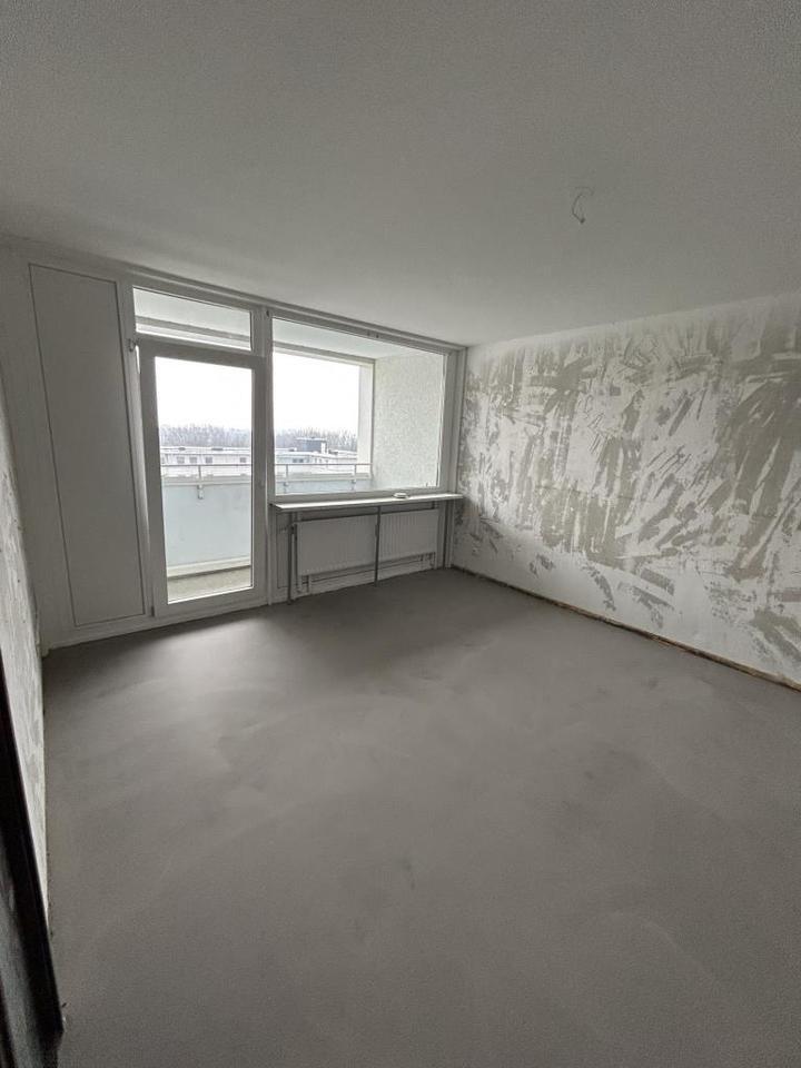 Tolle 3-Zimmer-Wohnung mit neuem Laminatboden in Dortmund Scharnhorst zimmer