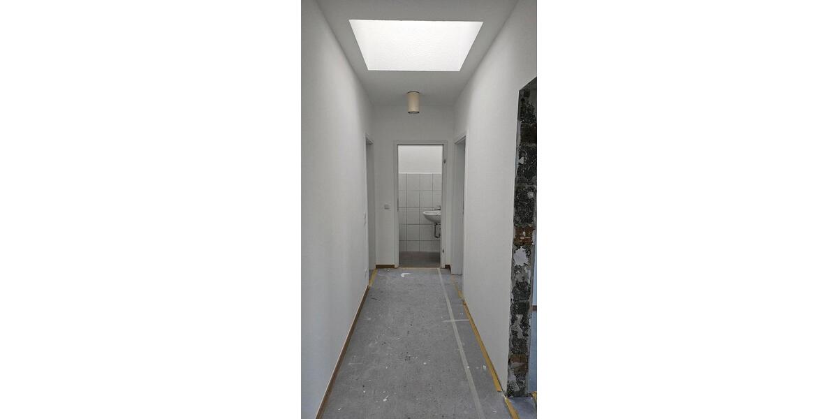 Dachgeschoßwohnung Siegen - 2 Zimmer, 31 m&sup2;, 580&euro; | Angebot:24919453