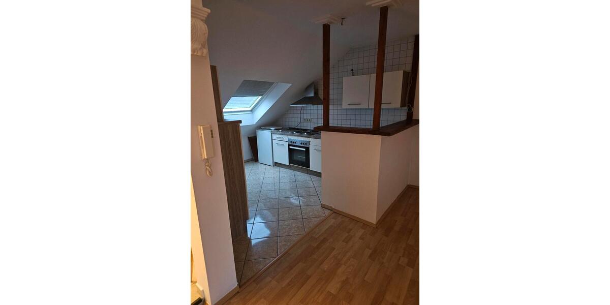 Dachgeschoßwohnung Hambrücken - 3 Zimmer, 75 m&sup2;, 950&euro; | Angebot:24380621