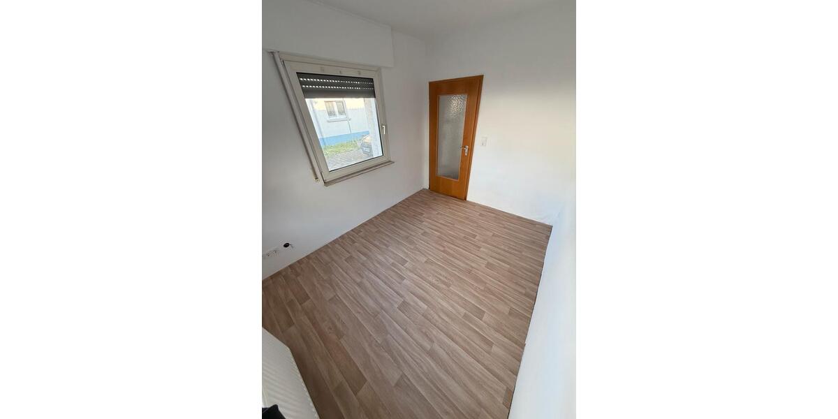 Erdgeschoßwohnung Riedstadt - 3 Zimmer, 60 m&sup2;, 1.000&euro; | Angebot:26416312