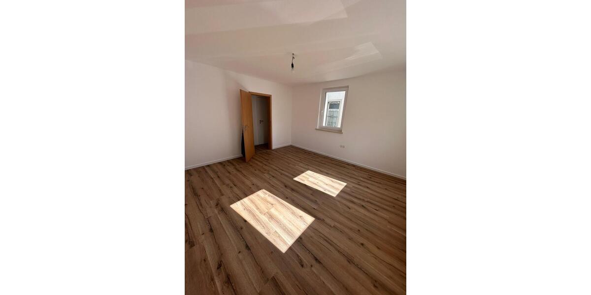 Etagenwohnung Trossingen - 1.5 Zimmer, 29 m&sup2;, 400&euro; | Angebot:26689229