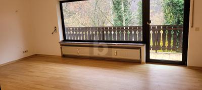 WOHNEN MIT BLICK INS GRÜNE - Etagenwohnung Malberg | Angebot:25289260