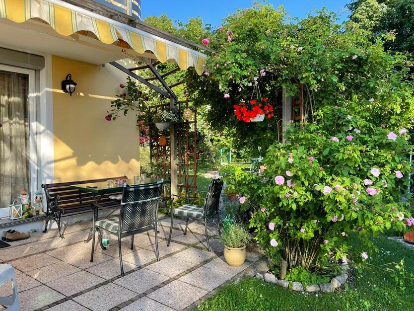 2 Zimmer - 4 Personen in einem Haus mit Garten - Oktoberfest zimmer