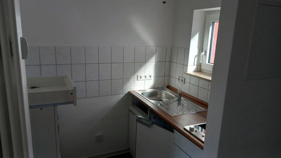 Etagenwohnung Waldheim - 1 Zimmer, 35 m&sup2;, 200&euro; | Angebot:25866312