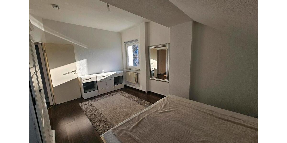 Dachgeschoßwohnung Hamburg Wandsbek - 2 Zimmer, 62 m&sup2;, 1.470&euro; | Angebot:26047385