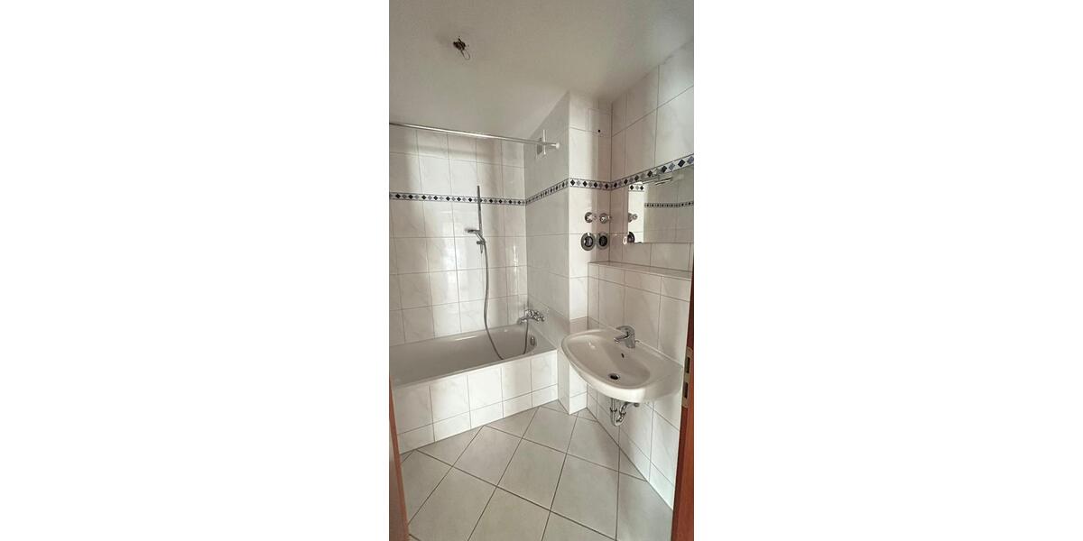 Dachgeschoßwohnung München Berg am Laim - 3 Zimmer, 77 m&sup2;, 1.400&euro; | Angebot:25056723