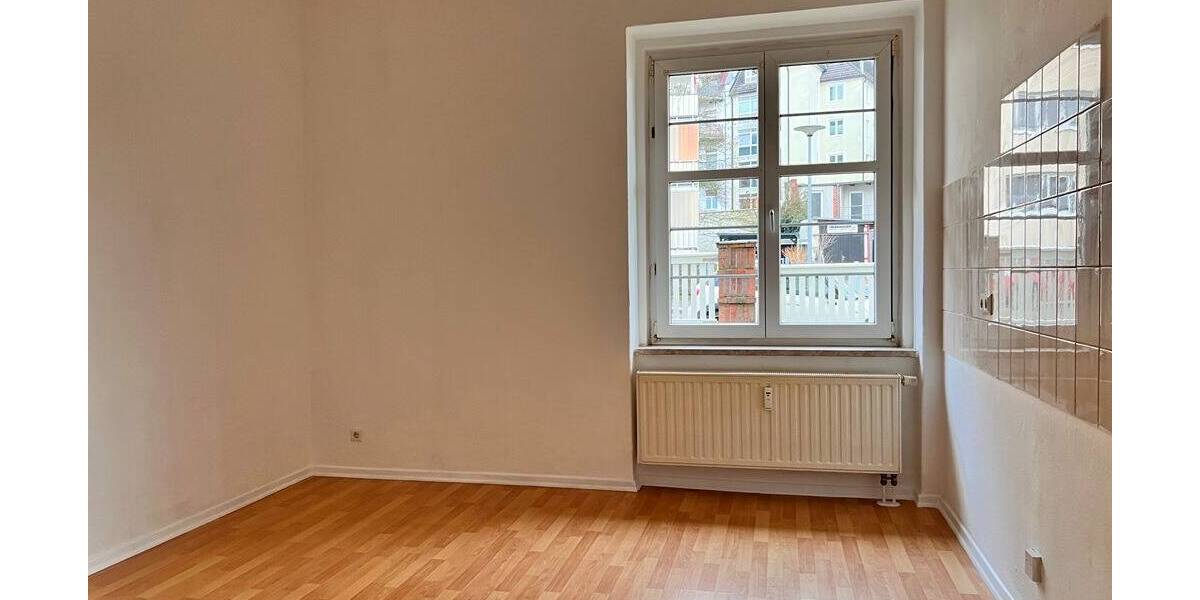 Etagenwohnung Plauen Westend - 2 Zimmer, 48 m&sup2;, 228&euro; | Angebot:26308233