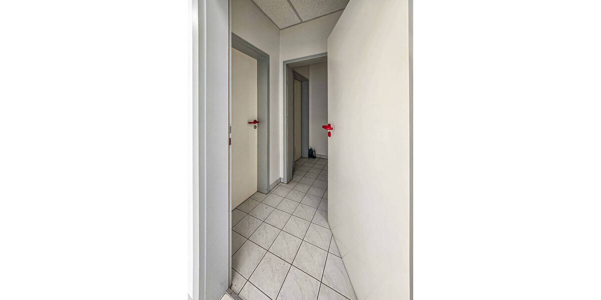 Gewerbeobjekt Kehl - 2 Zimmer, 1.500&euro; | Angebot:25694399