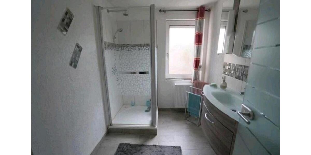Etagenwohnung Tuttlingen - 1 Zimmer, 12 m&sup2;, 270&euro; | Angebot:26550357