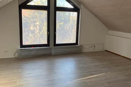 Wohnung Eningen unter Achalm - 2 Zimmer, 90 m&sup2;, 875&euro; | Angebot:25255236