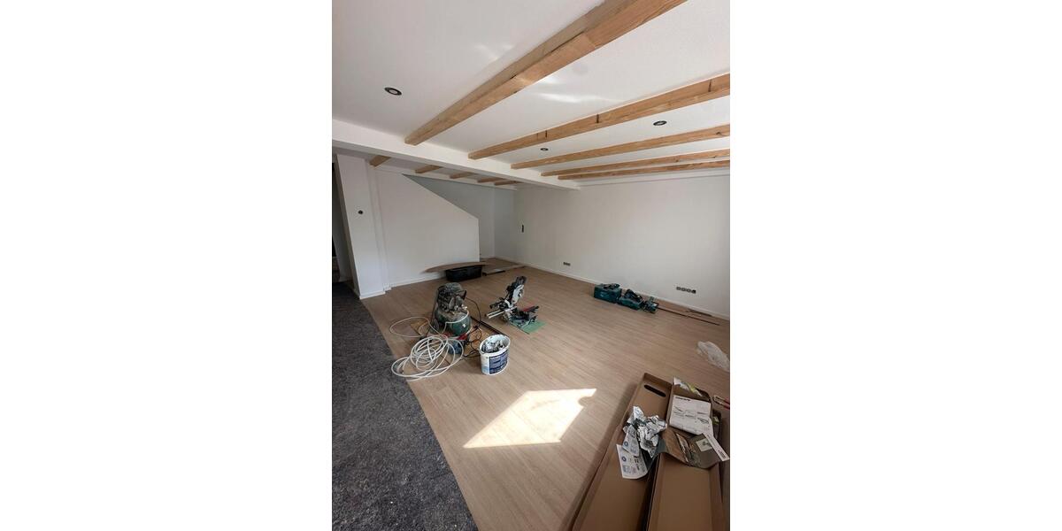 Mehrfamilienhaus, Wohnhaus Erftstadt - 3.5 Zimmer, 96 m&sup2;, 1.300&euro; | Angebot:26020624