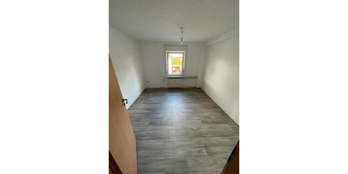 Etagenwohnung Siegen Weidenau - 5 Zimmer, 110 m&sup2;, 286&euro; | Angebot:24751165