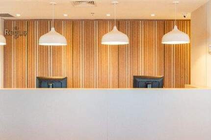 Privater Coworking-Desk in Nürnberg: Dachterrasse, WLAN, flexibel zimmer