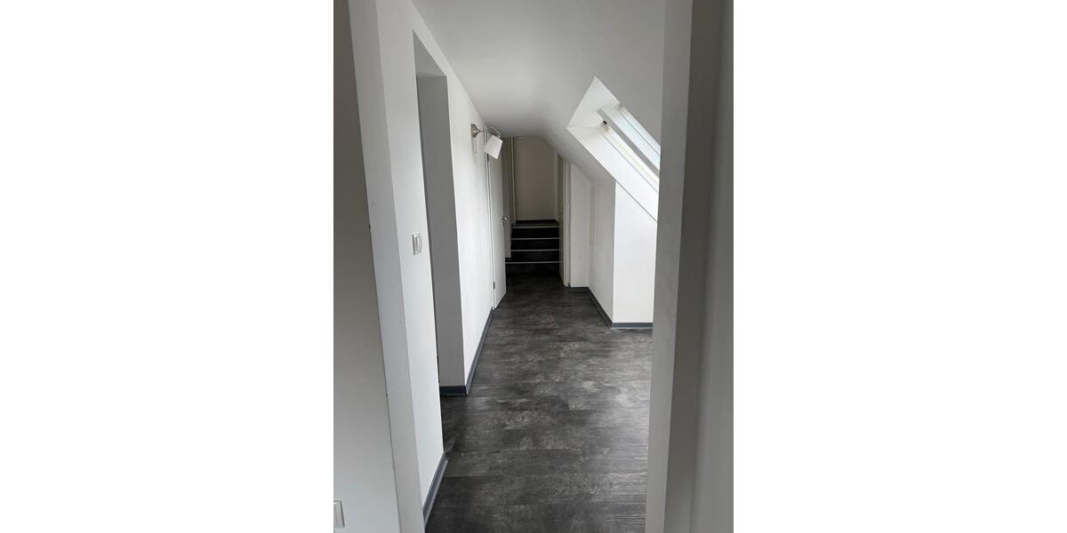 Dachgeschoßwohnung Bad Ems - 2 Zimmer, 45 m&sup2;, 450&euro; | Angebot:25286726