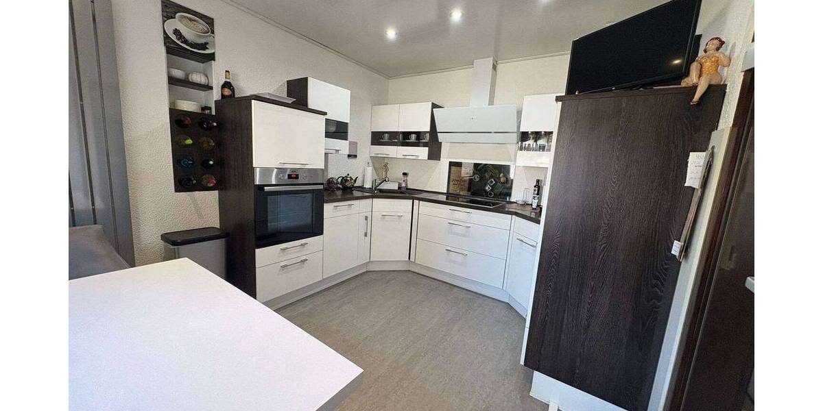 Etagenwohnung Linden Großen-Linden - 3 Zimmer, 120 m&sup2;, 1.200&euro; | Angebot:26723929