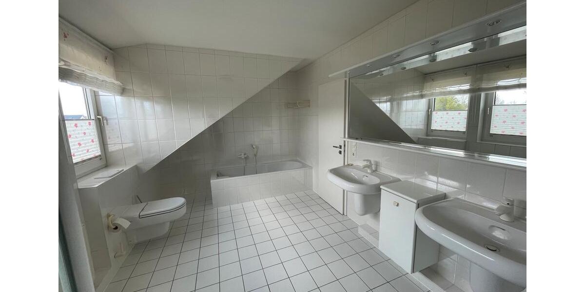 Einfamilienhaus Lübeck Sankt Lorenz Nord - 4 Zimmer, 140 m&sup2;, 1.900&euro; | Angebot:26205185