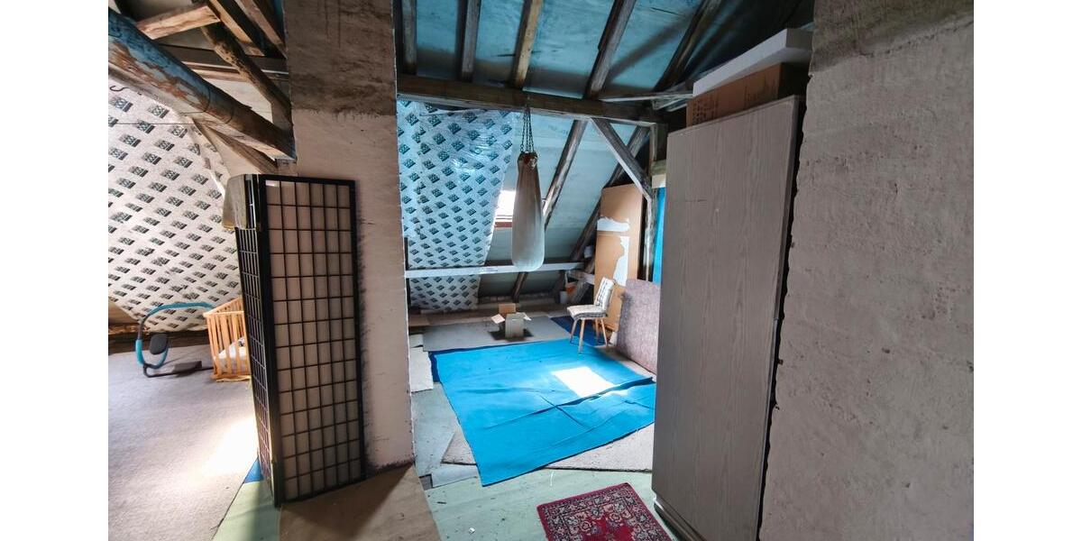 Etagenwohnung Sangerhausen - 1 Zimmer, 61 m&sup2;, 400&euro; | Angebot:26192463