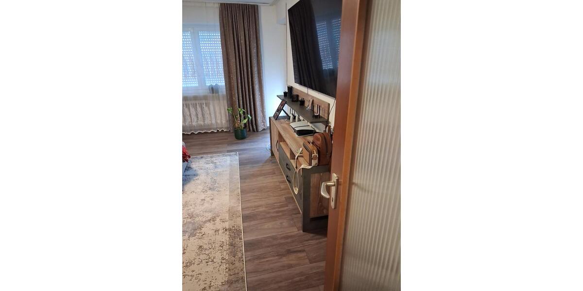 Etagenwohnung Traunstein - 3 Zimmer, 74 m&sup2;, 700&euro; | Angebot:25720271