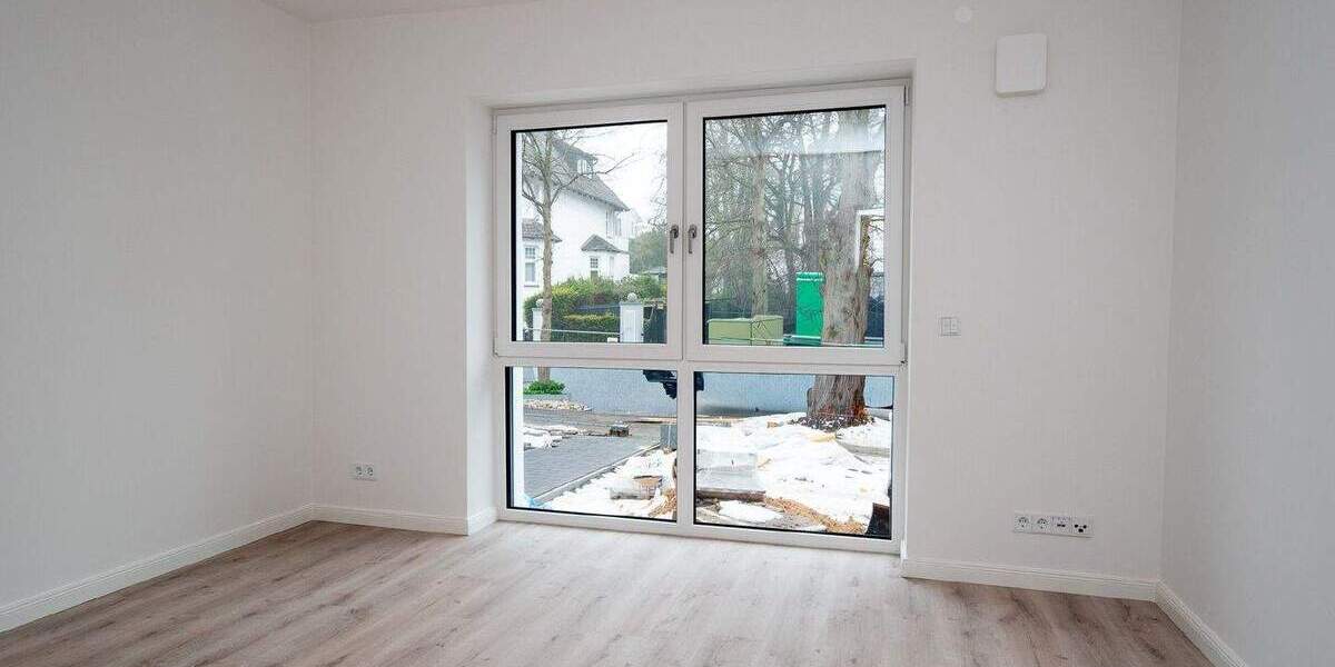 Etagenwohnung Kiel Düsternbrook - 5 Zimmer, 190 m&sup2;, 3.800&euro; | Angebot:25726582