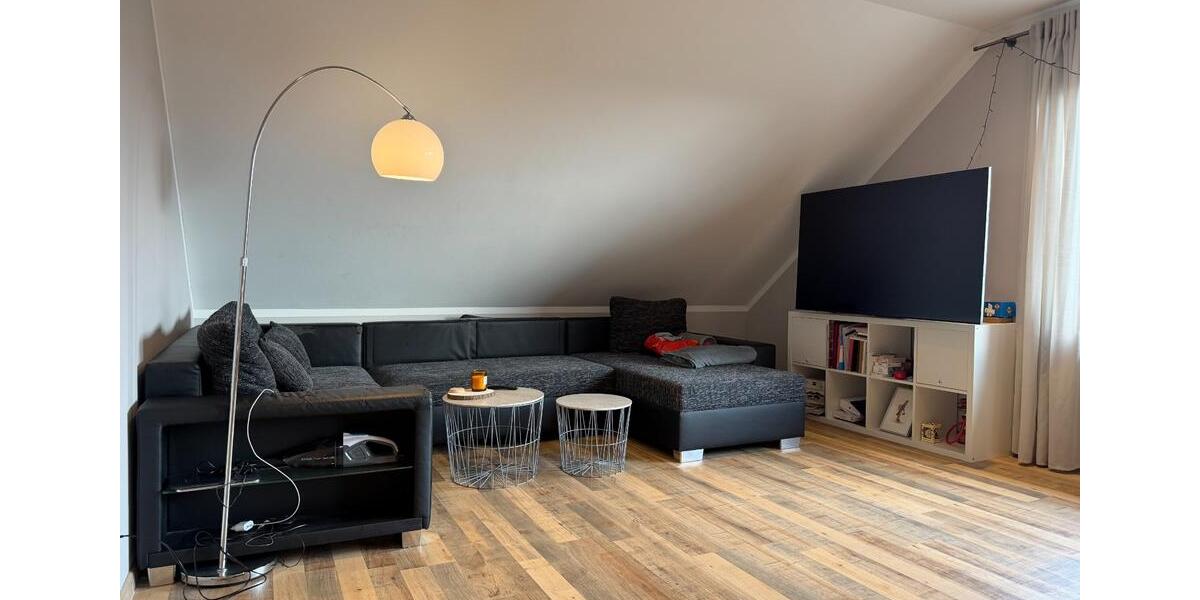 Dachgeschoßwohnung Neunkirchen-Seelscheid Seelscheid - 2 Zimmer, 80 m&sup2;, 900&euro; | Angebot:25330941