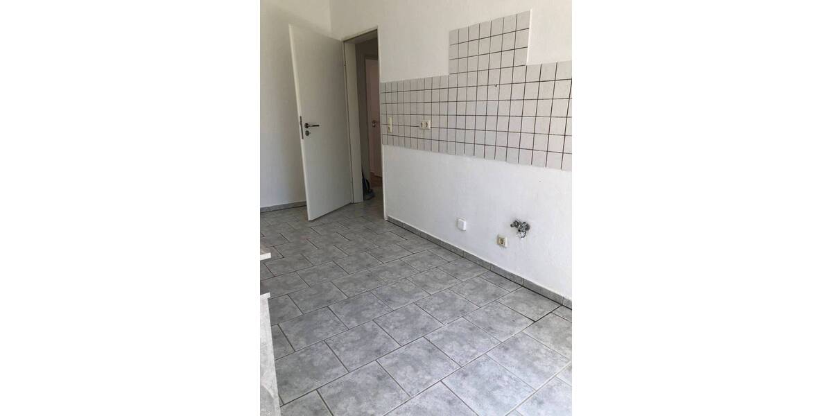 Etagenwohnung Dessau-Roßlau Innenstadt - 2 Zimmer, 53 m&sup2;, 350&euro; | Angebot:26583169