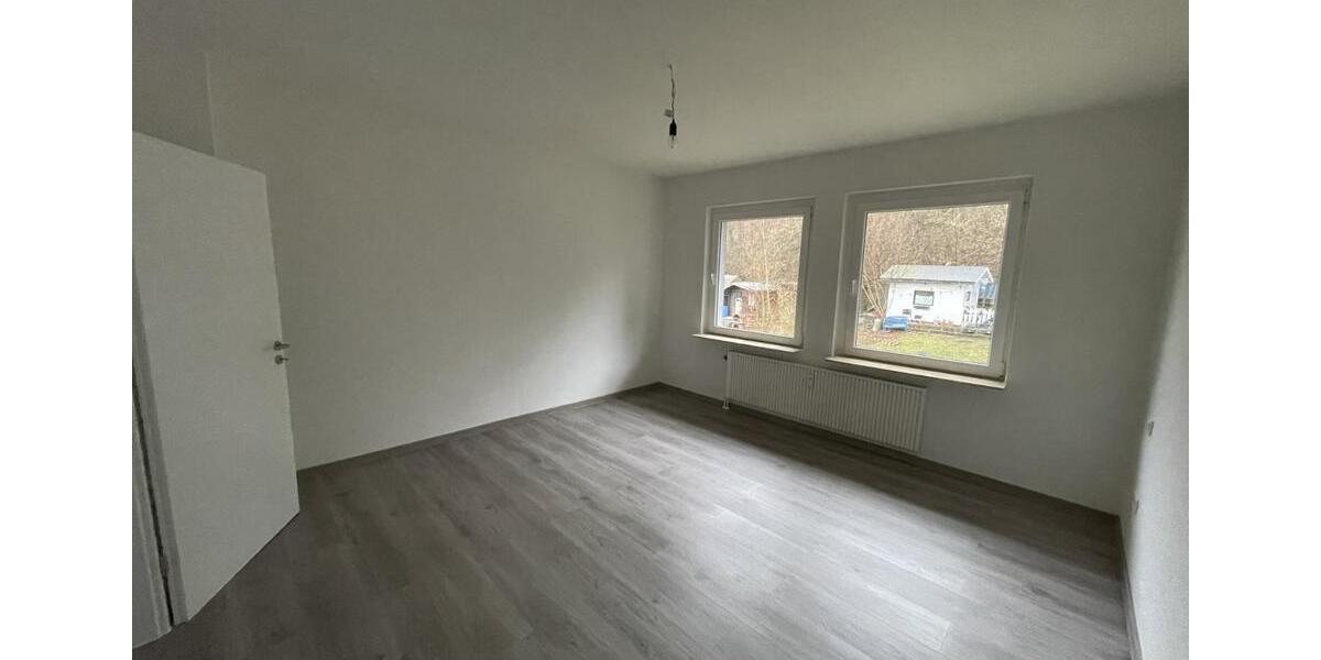 Dachgeschoßwohnung Lüdenscheid - 3 Zimmer, 70 m&sup2;, 600&euro; | Angebot:25044436
