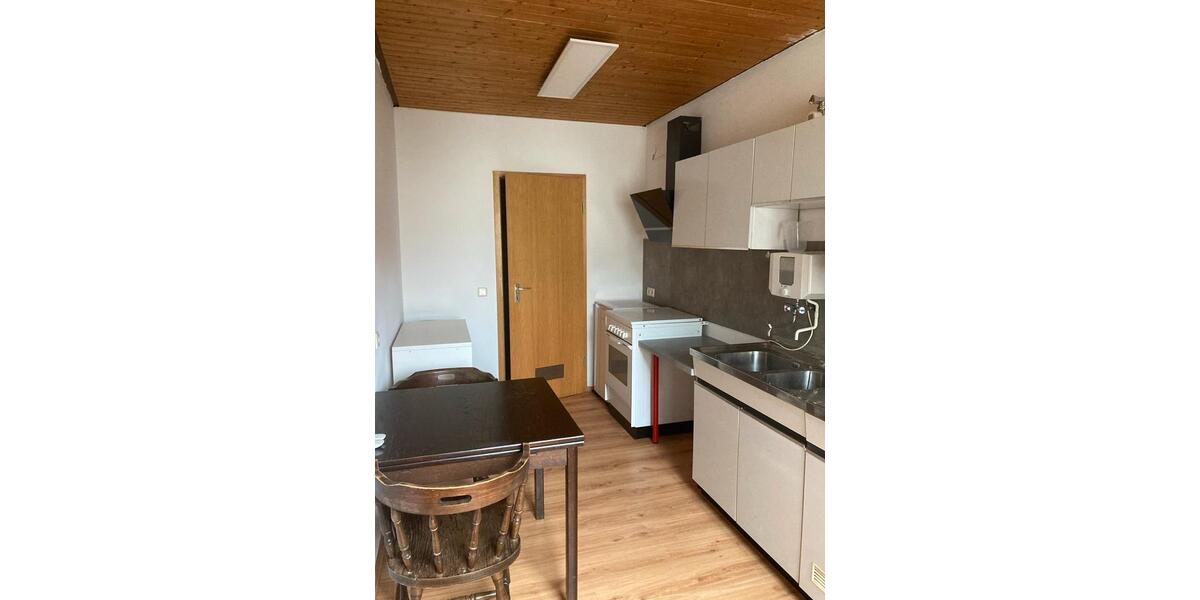 Etagenwohnung Sulzfeld - 1 Zimmer, 32 m&sup2;, 185&euro; | Angebot:24739383
