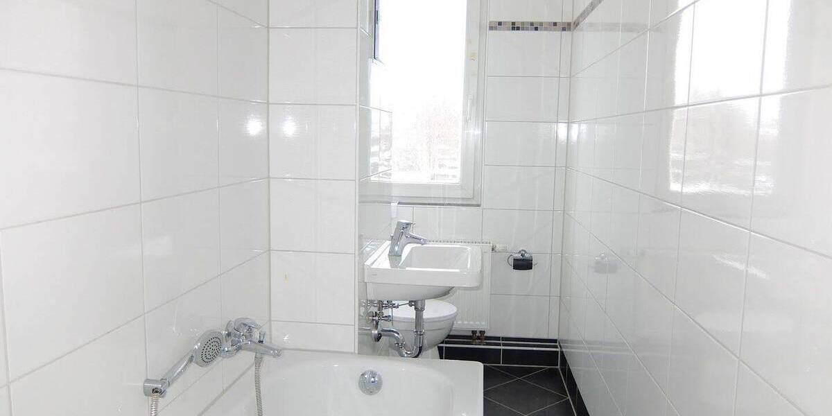 Etagenwohnung Chemnitz Yorckgebiet - 4 Zimmer, 71 m&sup2;, 365&euro; | Angebot:26834713