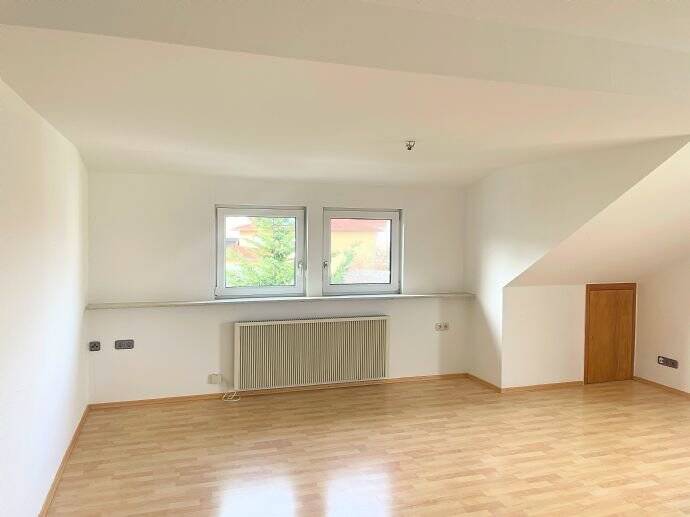 Etagenwohnung Weisendorf - 4 Zimmer, 96 m&sup2;, 775&euro; | Angebot:24112557