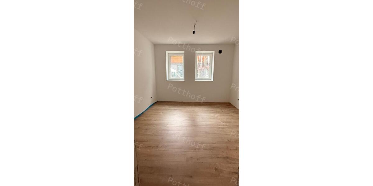 Erdgeschoßwohnung Menden (Sauerland) - 3 Zimmer, 93 m&sup2;, 1.118&euro; | Angebot:26056096