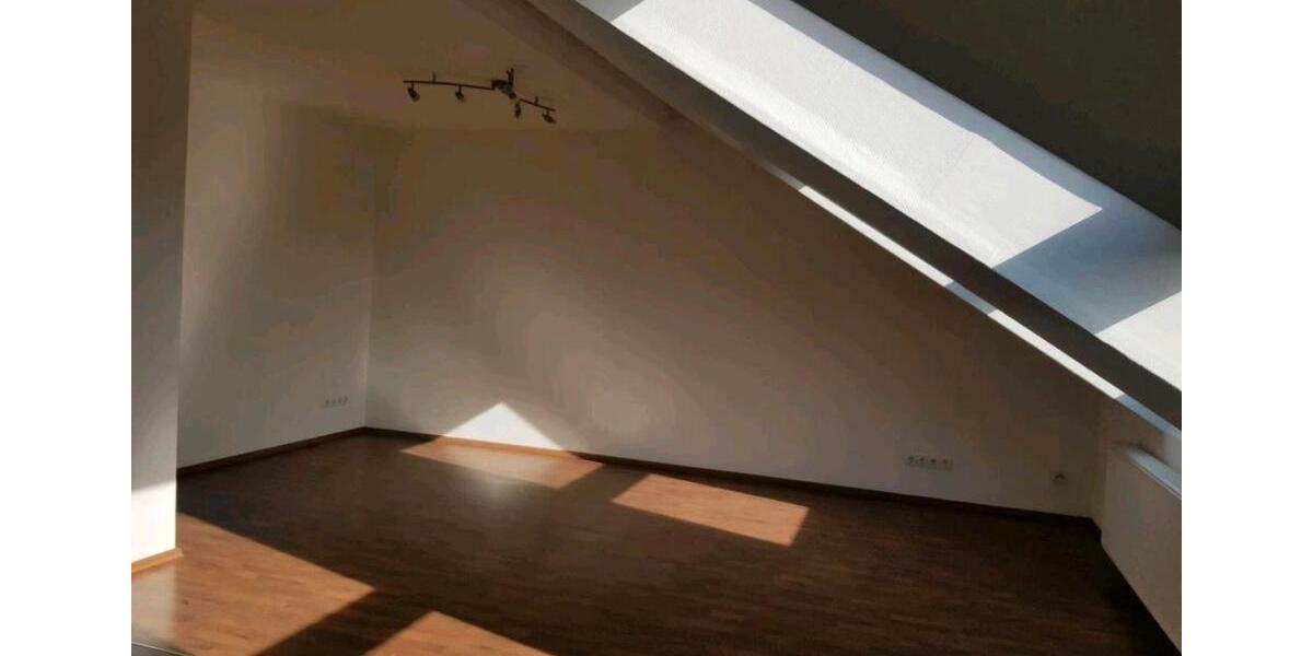 Dachgeschoßwohnung Wadern - 2 Zimmer, 90 m&sup2;, 650&euro; | Angebot:26223387