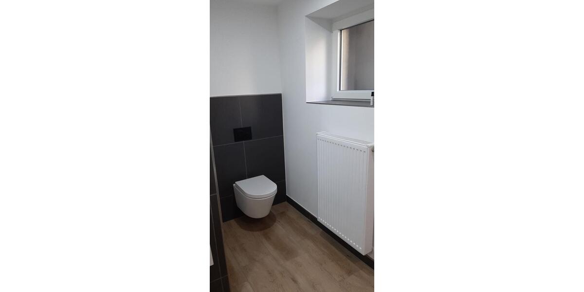 Erdgeschoßwohnung Kronach - 4.5 Zimmer, 120 m&sup2;, 1.200&euro; | Angebot:25614100