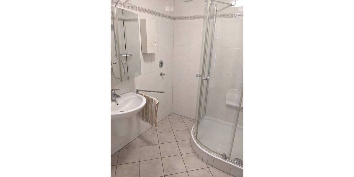 Etagenwohnung Remagen - 3 Zimmer, 82 m&sup2;, 650&euro; | Angebot:26641784