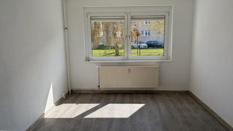 Erdgeschoßwohnung Mücheln (Geiseltal) - 3 Zimmer, 59 m&sup2;, 350&euro; | Angebot:26300196