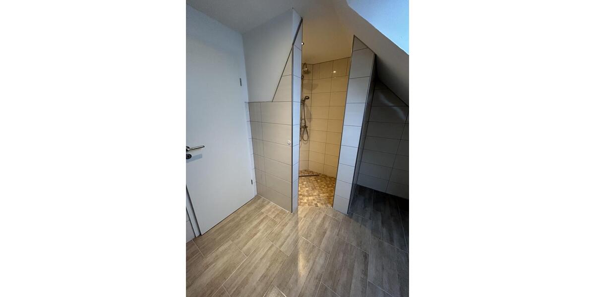 Dachgeschoßwohnung Wittmund - 3 Zimmer, 90 m&sup2;, 600&euro; | Angebot:24396531