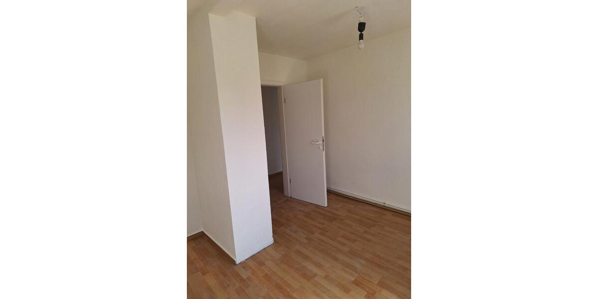 Etagenwohnung Stauchitz - 3 Zimmer, 72 m&sup2;, 250&euro; | Angebot:26532018