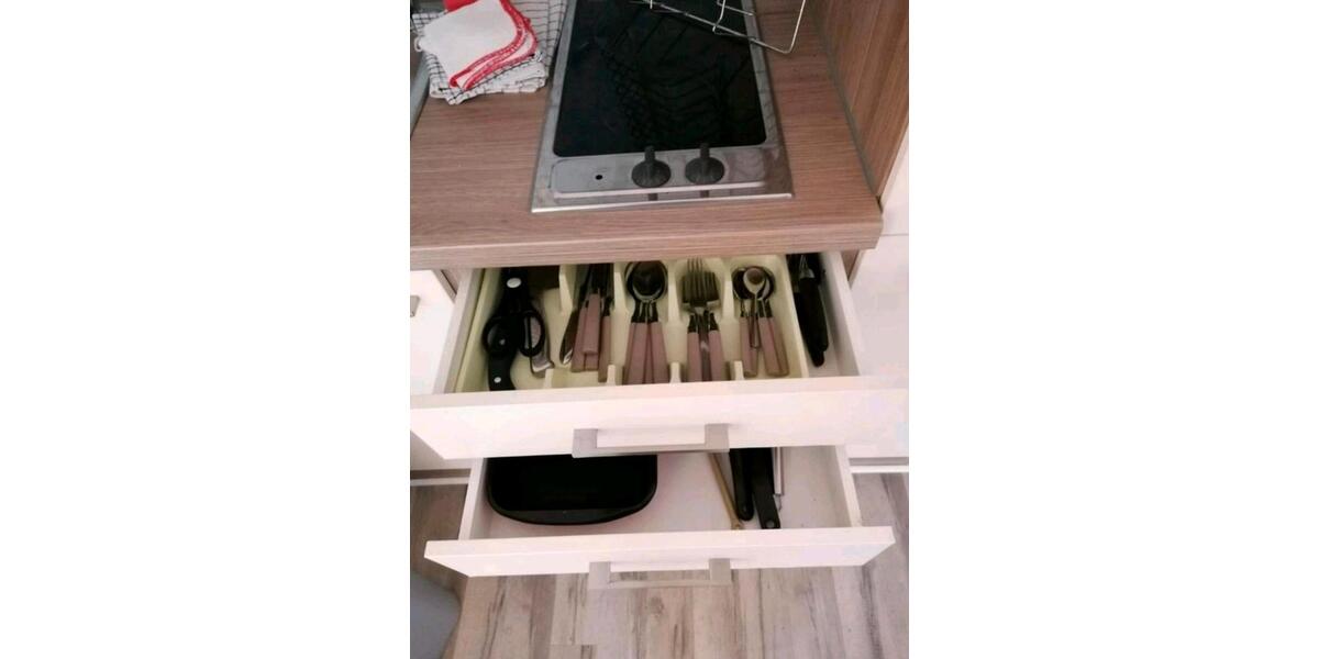 Ein Zimmer, Küche, Bad 1 zimmer