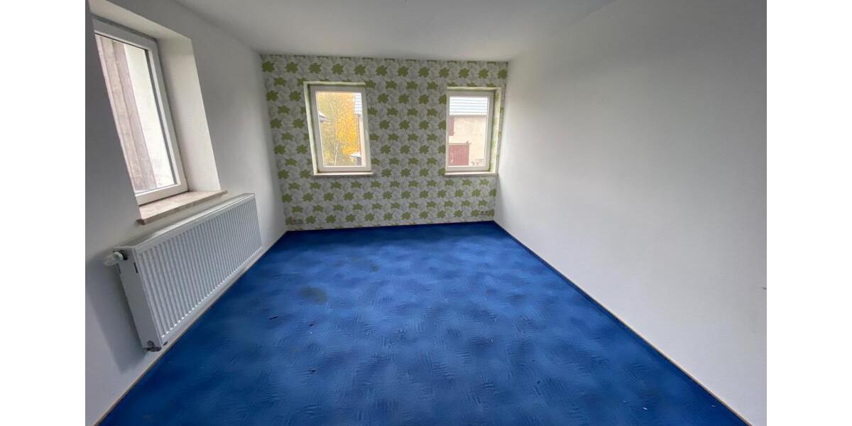 Etagenwohnung Großschirma - 6 Zimmer, 131 m&sup2;, 650&euro; | Angebot:24839287