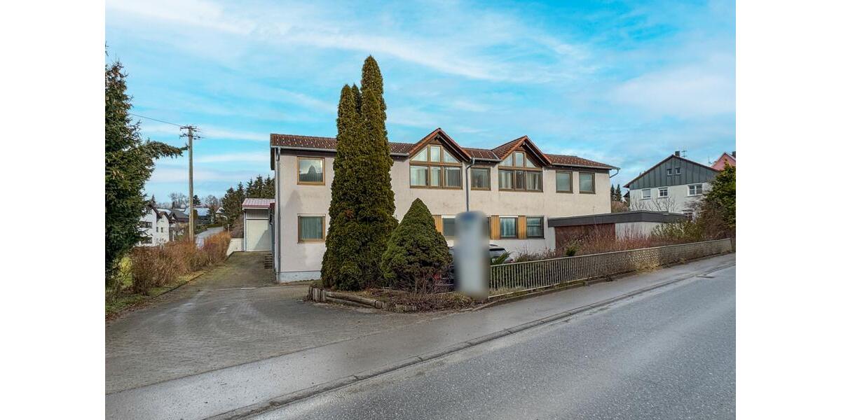 Halle für Produktion mit Büroflächen zimmer