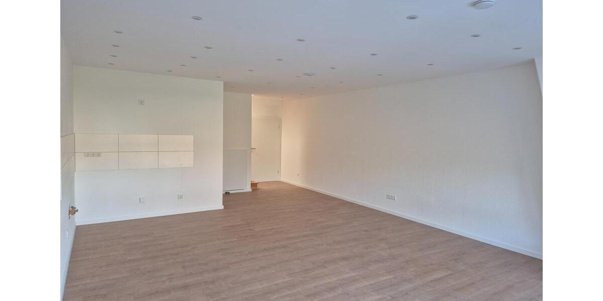 Etagenwohnung Niederaula - 3 Zimmer, 75 m&sup2;, 700&euro; | Angebot:25840142