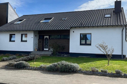 Haus zum Mieten in Aachen 2.500 € 230 m² 6 zimmer