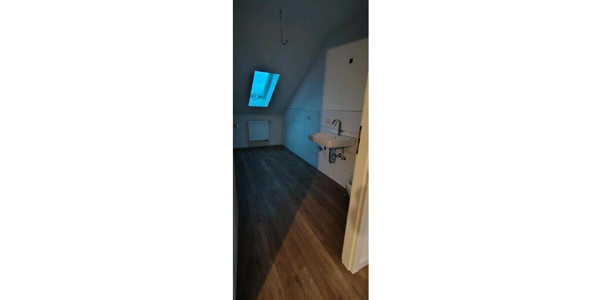 Dachgeschoßwohnung Losheim am See - 5 Zimmer, 107 m&sup2;, 850&euro; | Angebot:24868970