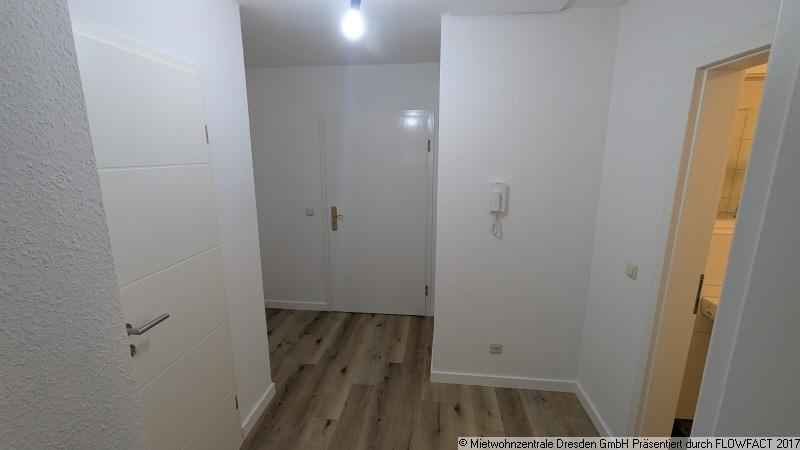 Dachgeschoßwohnung Bannewitz - 1 Zimmer, 35 m&sup2;, 350&euro; | Angebot:25298524