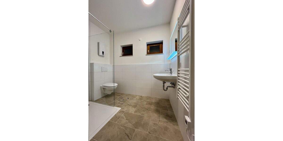 Etagenwohnung Bermatingen - 2 Zimmer, 82 m&sup2;, 1.070&euro; | Angebot:24531293